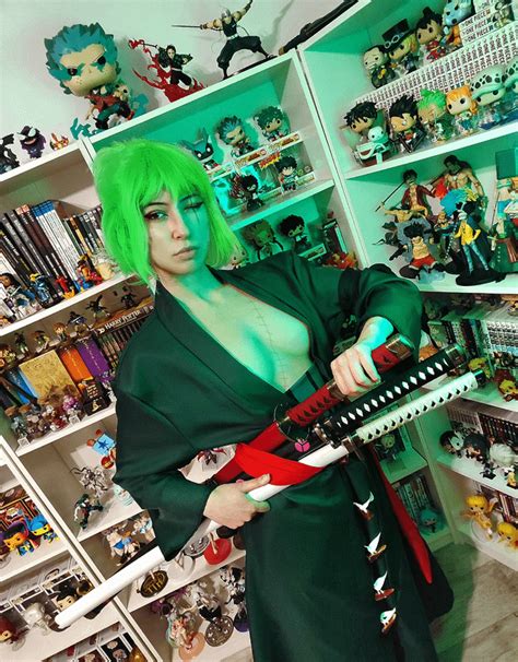 mozechii|Female Zoro cosplay by me (Mozechii) : r/OnePiece .